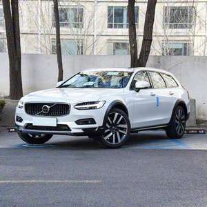 2024 pour <span class=keywords><strong>V90</strong></span> SUV Automatique Turbo 2.0-2.5L avec Toit Ouvrant Panoramique - Product Image 1