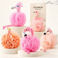 Éponge de bain en forme de flamant rose personnalisée OEM, en maille PE, douce et moussante, pour le lavage corporel des enfants