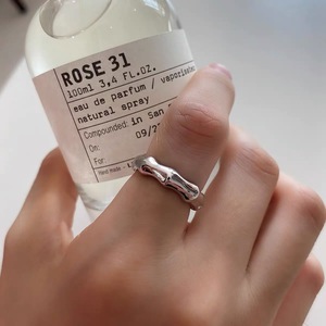 Anillo de Bambú de Plata de Ley 925, Diseño Minimalista, Ajustable, Joyería Unisex, Regalo - Product Image 1