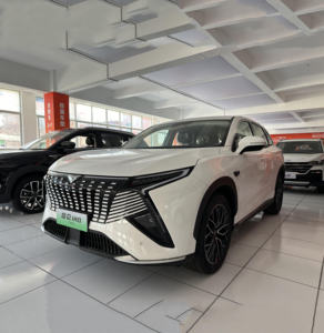 Kaiyi Kunlun X7 2025 1.6T <span class=keywords><strong>7</strong></span> <span class=keywords><strong>places</strong></span> SUV de luxe essence voiture neuve à vendre kaiyi x7 2025 hybride <span class=keywords><strong>7</strong></span> <span class=keywords><strong>places</strong></span> - Product Image 1