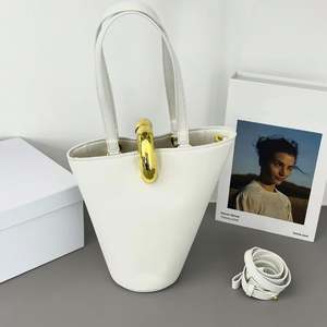 Nouveau style de sac à main asymétrique personnalisé en forme de panier à légumes, en cuir véritable avec boucle dorée, sacs à main pour femmes - Product Image 4