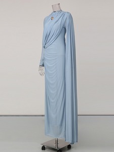 Robe longue élégante style rétro en satin, plissée, ajustée, anti-plis, col en V, avec anneau métallique, nouvelle collection 2026, couleur unie - Product Image 2