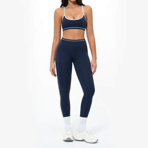 ชุดโยคะ 4 ชิ้น สีตัดกัน แต่งขอบด้วยผ้าสีต่าง ชุดออกกำลังกายสำหรับผู้หญิง ชุดกีฬาเข้ารูป ชุดออกกำลังกายหลังรัดรูป ผ้าสแปนเด็กซ์/ไนลอน - Product Image 5