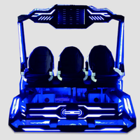 VR Chair 9D Réalité virtuelle Centre d'expérience intérieur pour 3 personnes avec construction en métal pour une utilisation dans un centre commercial Dark Spaceship