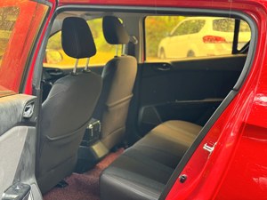 Offre Spéciale 2016 Baojun <span class=keywords><strong>310</strong></span> Comfort 1.2L 82CV 5MT Manuelle Économe en Carburant Essence Berline d'occasion à vendre - Product Image 4
