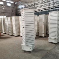 Supports de présentoirs avec des bandes en bois massif, pour lanceurs
