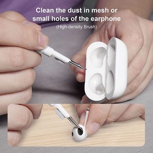 HEADA Eco-Friendly Microfiber Headphone Cleaning Kit with Cleaning <b>Pen</b> for & Buds (<b>White</b>/Black) - Product Image 4