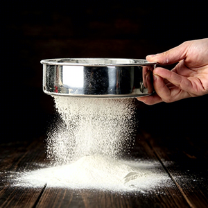 MIXWARES Tamis à farine en acier inoxydable <span class=keywords><strong>de</strong></span> haute qualité 304, outil <span class=keywords><strong>de</strong></span> pâtisserie simple pour la cuisine domestique, compatible lave-vaisselle et réutilisable - Product Image 2