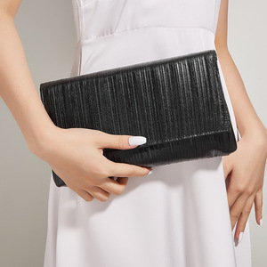 Fashion Pleated Evening Bag Metallic Shiny Clutch Simple All-Match Evening Purse Women's Cross-Border Bag - Product Image 1