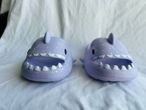 H008 Pantofole viola in EVA con cartoni animati, punta aperta, fluorescenti, per tutte le stagioni, taglie 36 37 38 39 - Product Image 5