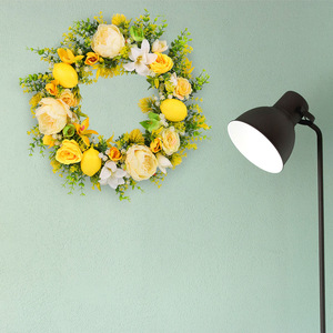 Ghirlanda di Fiori Artificiali al Limone e Rosa Gialla, Stile Fresco e Delicato, Decorazione per Porta - Product Image 2