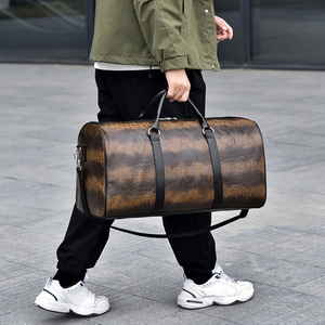Bolsa de Viaje de Cuero con Patrón de Cocodrilo Vintage, Bolsa de Fin de Semana de Gran Capacidad para Hombre, Bolsa de Gimnasio para Pasar la Noche, Equipaje de Mano - Product Image 6