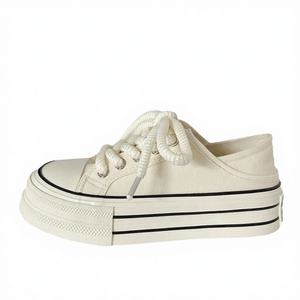 รองเท้าผ้าใบสำหรับฤดูร้อน สีขาวนม ดีไซน์เฉพาะ พื้นหนา สวมแบบสลิปออน ใส่สบาย ไซส์เล็ก - Product Image 4