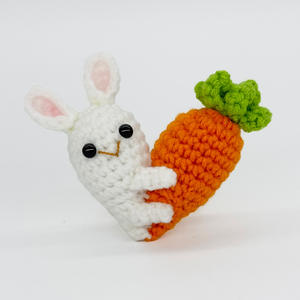 Nuova Bambola all'Uncinetto Fatta a Mano a Forma di Coppia Abbracciata con Cuore e Faccina Carina, Antistress per Decorazione Scrivania, Giocattolo di Peluche, Regalo - Product Image 6