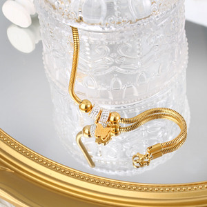 <span class=keywords><strong>Bracelet</strong></span> Papillon Plaqué Or en Gros avec Strass pour Femme, Design de Niche de Luxe, Montres-bracelets, Accessoires de Bijoux Tendance - Product Image 5
