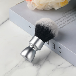 <span class=keywords><strong>Brosse</strong></span> à <span class=keywords><strong>barbe</strong></span> en poils synthétiques avec manche en résine <span class=keywords><strong>pas</strong></span> <span class=keywords><strong>cher</strong></span> pour le rasage - Product Image 2