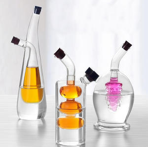 Accesorios de cocina de vidrio 2 en 1 personalizados: Botella dispensadora de aceite y vinagre, tarro de almacenamiento de vidrio para salsa de soja con tapa, y recipientes para salsa. - Product Image 1