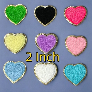 Parches de hilo de chenilla grueso autoadhesivo bordado con purpurina dorada, pegatina 3D de corazón para coser con hierro para bolsos, ropa, sombrero - Product Image 3