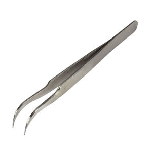 Pinces à cils de haute qualité, pointe fine, revêtement noir, acier inoxydable allemand, en vente - Product Image 6