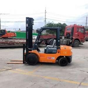 Chariot élévateur diesel d'occasion 7FD30 de 4 m de hauteur, robuste, 4 roues motrices, 3 tonnes, en bon état, d'origine japonaise - Product Image 3