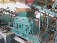 Machine à fabriquer des briques en céramique et en argile sous vide JKR45 à vendre