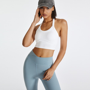 Sujetador deportivo de alto soporte para mujer Tiyo, cuello halter, acanalado, de spandex/nailon, absorción de impactos, para yoga, fitness, running y entrenamiento. - Product Image 4