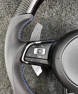 Volante in Fibra di Carbonio Perforato Personalizzato, Vendita Diretta dalla Fabbrica, Compatibile con <span class=keywords><strong>Volkswagen</strong></span> VW <span class=keywords><strong>Golf</strong></span> MK7 Mark 7 R TDI <span class=keywords><strong>TSI</strong></span> - Product Image 5