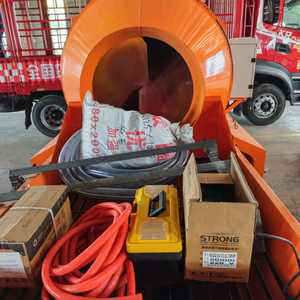 <span class=keywords><strong>Mixer</strong></span> semen <span class=keywords><strong>Diesel</strong></span> portabel dan kombinasi pompa beton untuk situs konstruksi - Product Image 3