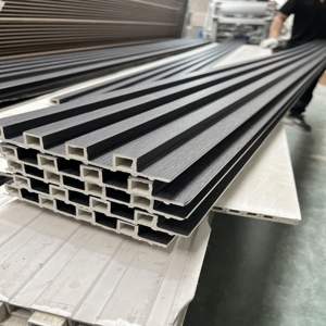 Revestimiento acanalado <span class=keywords><strong>de</strong></span> láminas laminadas <span class=keywords><strong>de</strong></span> PVC, revestimiento hueco <span class=keywords><strong>de</strong></span> lambrin, panel <span class=keywords><strong>de</strong></span> pared WPC para sala <span class=keywords><strong>de</strong></span> estar - Product Image 4