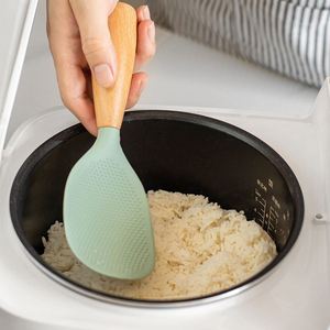 Utensilios de cocina personalizados al por mayor: espátula, cuchara antiadherente, cuchara de silicona para cocinar arroz con mango de madera - Product Image 5