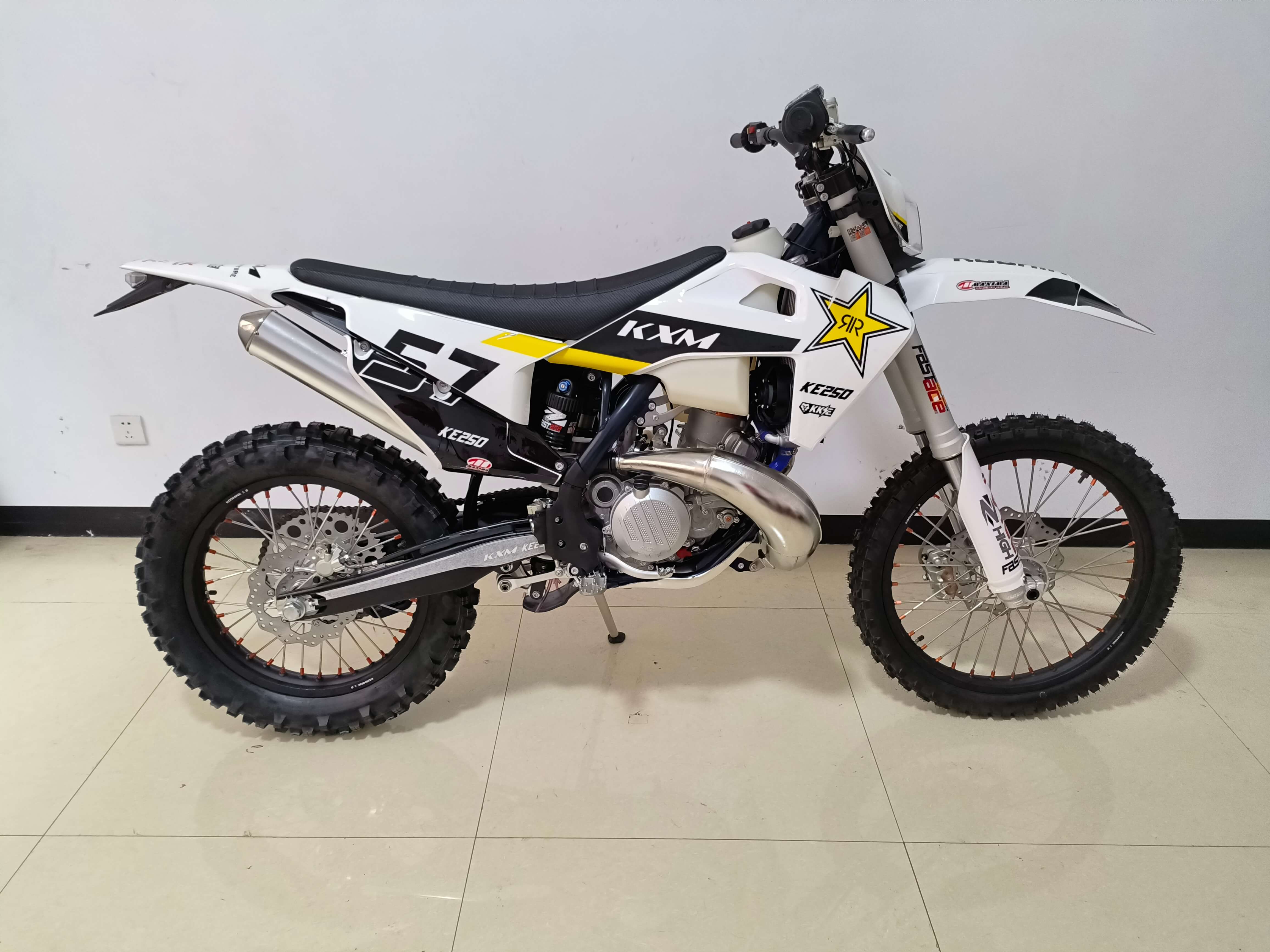 ［ニャン］MOTO TAKECHI 2023 Top Quality off-Road 250cc Racing Motorcycles Gasoline