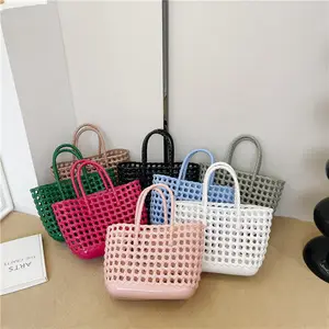 2023 Summer New Hollow Daily Large-Capacity Beach Travel Bag Plastic Handmade Woven Basket Waterproof Tote Bag For Girls