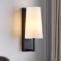 Applique murale LED scandinave en fer, design moderne et épuré, noire, pour chambre, salon, couloir, escalier, usage hôtelier