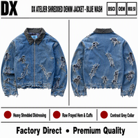Veste en jean bleu délavé personnalisée 420 g/m² avec déchirures prononcées, col gris contrastant, ourlet brut effiloché, vêtement d'extérieur streetwear OEM ODM
