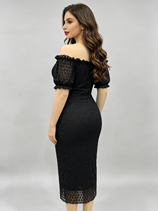 Robe mi-longue moulante en dentelle noire pour femmes, épaules dénudées, manches courtes bouffantes, garniture à volants, coupe ajustée, longueur aux genoux, robe de soirée cocktail - Product Image 3
