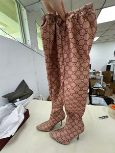 Giày bốt nữ cao cấp, chất liệu co giãn, kiểu dáng sang trọng, trên đầu gối, họa tiết chữ ký, mũi nhọn kiểu dao, gót cao, thuộc bộ sưu tập Hacker Project. - Product Image 6