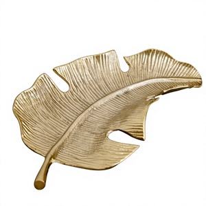 Grand plateau en feuille d'or, technique de moulage à la main, accessoires de table, plateaux décoratifs, décoration moderne, plateau de service de qualité alimentaire pour les fêtes - Product Image 1