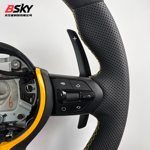 Volante de Cuero Perforado de Ante para <span class=keywords><strong>BMW</strong></span> 320 <span class=keywords><strong>525</strong></span> F10 F30 E90 F70 E71 F31 F32 X5 X6 F01 F07 F20 F11 F22 F25 M3 M4 M5 - Product Image 4