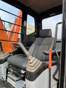 Original Import Japan Baggermaschine ZX120 12 160 Hitachi Gebrauchte Bagger zum Verkauf Heißer Verkauf Isuzu Motor Kraftstoffsparend Präzise - Product Image 4