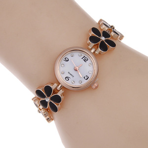 Reloj de pulsera floral elegante para mujer |   Mini Reloj de Pulsera con Esfera y Marcadores de Cristal, Correa Delgada Personalizable para Uso Diario y de Fiesta - Product Image 5