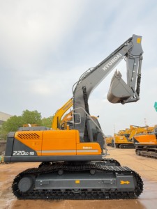 รถขุดมือสอง Hyundai 220LC-9s 210W-7 ขนาด 22 ตัน รุ่น 220LC-9s 220-9S เครื่องจักรจากเกาหลี ส่งออก ระบบไฮดรอลิก - Product Image 4