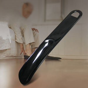 Cuillère à chaussures en plastique légère aide à chaussures de voyage lisse bottes extra longues cornes de chaussures pour hommes, femmes, enfants - Product Image 1