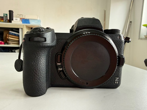 Appareil photo Nikon Z6 II d'occasion prêt à être expédié, 24,5 MP, vidéo 4K UHD, plein format - Product Image 4