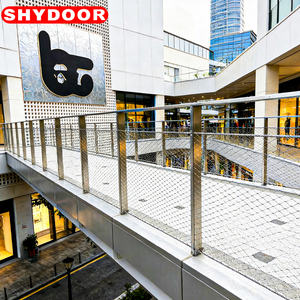 Clôture en treillis métallique en acier inoxydable de qualité industrielle |   Clôture de sécurité robuste |   Personnalisable selon votre conception et vos dimensions - Product Image 1