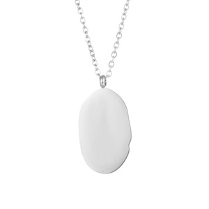 Colliers pendentifs pour femmes avec breloque ovale vierge en acier inoxydable plaqué or 18 carats, chaîne à maillons gravée sur mesure, pour les fêtes - Product Image 3