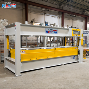 Machine de pressage de <span class=keywords><strong>panneaux</strong></span> MDF, de planches de <span class=keywords><strong>bois</strong></span>, de <span class=keywords><strong>panneaux</strong></span> de clôture WPC, de plaques pressées <span class=keywords><strong>à</strong></span> chaud 4 couches, de stratifiés PVC et de portes en <span class=keywords><strong>bois</strong></span> - Product Image 6