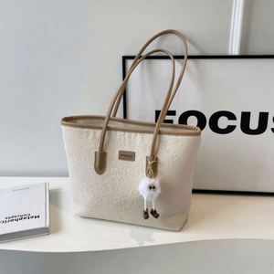 Sac à bandoulière pour femme en PU, style mode, pour le travail, fermeture ouverte, grande capacité, couleur unie, doublure en polyester écologique - Product Image 5