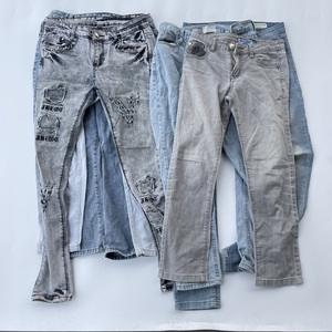 Pacas <span class=keywords><strong>de</strong></span> <span class=keywords><strong>Ropa</strong></span> Usada del Reino Unido, Lote <span class=keywords><strong>de</strong></span> Verano, Jeans <span class=keywords><strong>de</strong></span> Segunda Mano para Mujer, Pantalones <span class=keywords><strong>de</strong></span> Tallas Variadas, Paca <span class=keywords><strong>de</strong></span> <span class=keywords><strong>Ropa</strong></span> al Por Mayor - Product Image 2