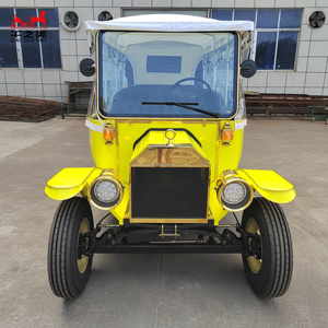 <span class=keywords><strong>Voiture</strong></span> électrique classique jaune vintage avec rideau de pluie, véhicule de tourisme rétro, chariot de défilé de style ancien - Product Image 3