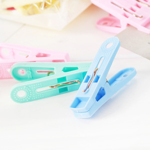 Perchas para ropa de bebé con material suave y tamaño adecuado para prendas infantiles delicadas - Product Image 3